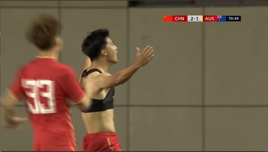 脫衣慶祝！梁仕宇頭球接力破門，國少3-1領先澳大利亞U16